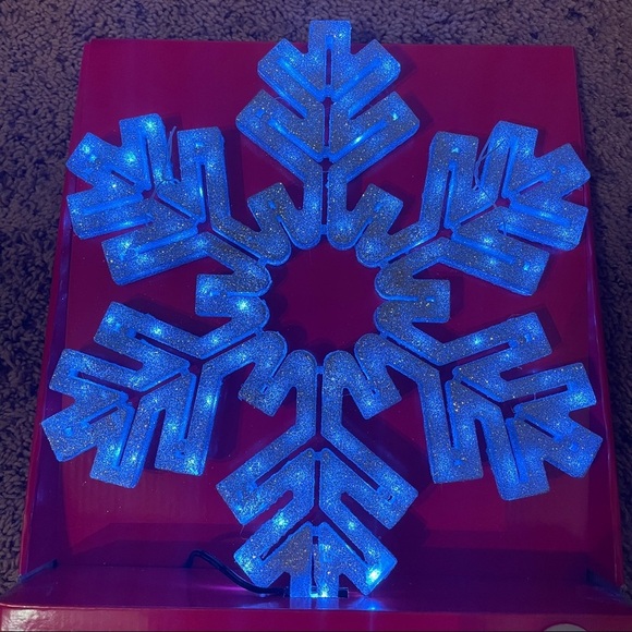 NWT Lighted Silver Snowflake Christmas Tree Topper decor silver plug in - Picture 4 of 4